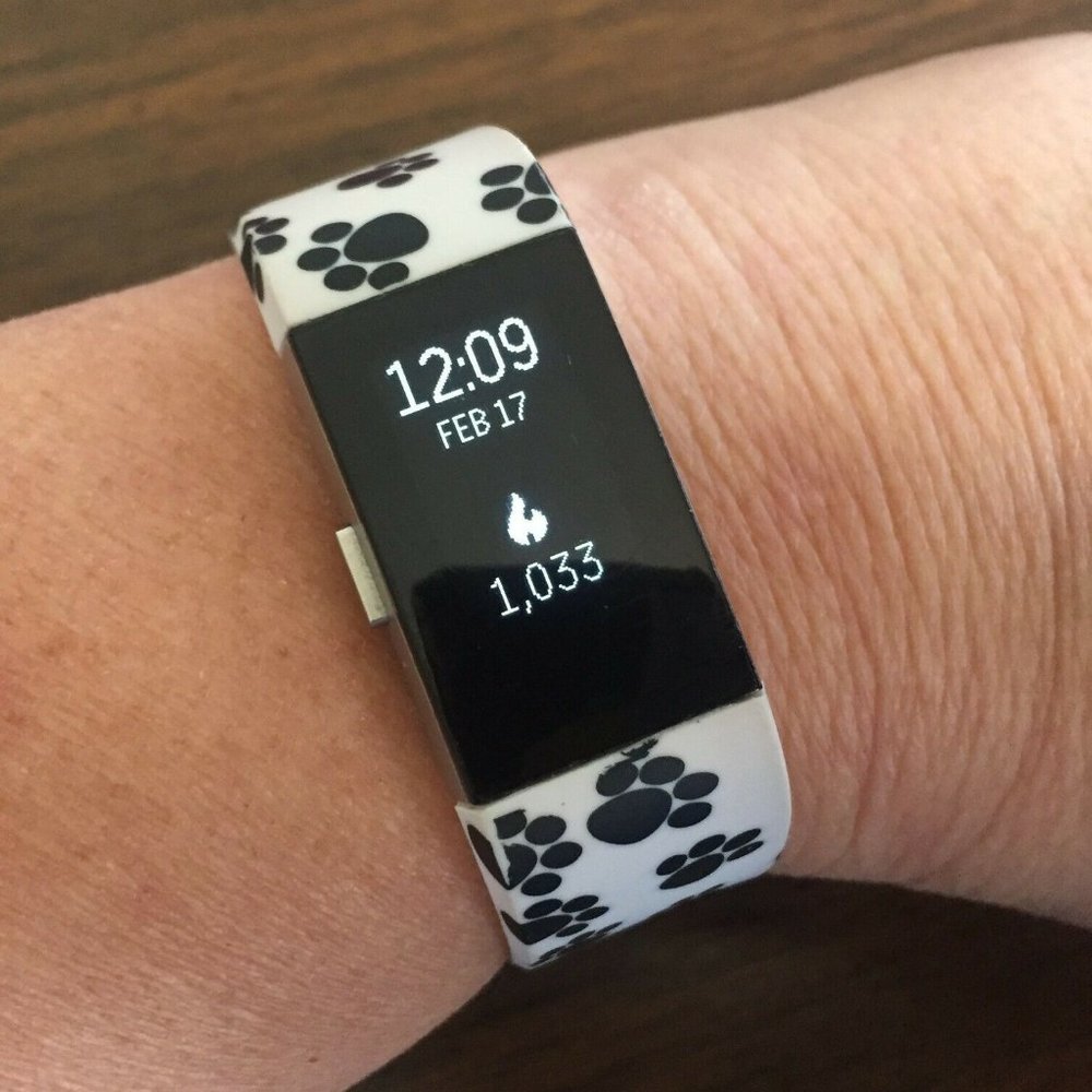 Fitbit Charge 2 Fitness Tracker- S Paw Print band - Picture 5 of 8